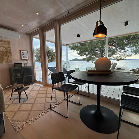 Villa Buqez Eco - House 23 - Beachfront Drage