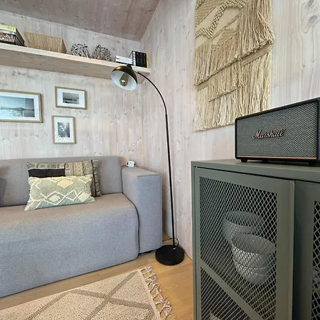 Buqez Eco - House 23 - Beachfront Drage