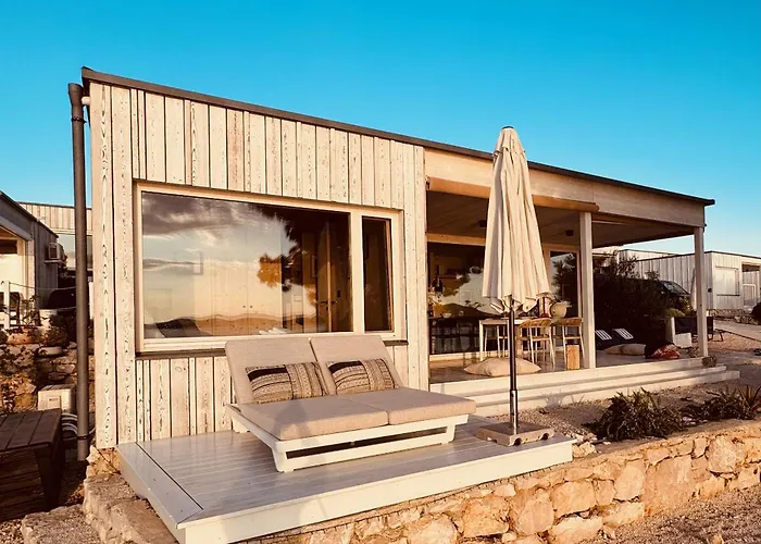 Buqez Eco - House 23 - Beachfront Villa Drage