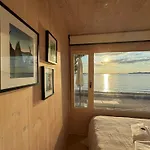 Buqez Eco - House 23 - Beachfront * Drage