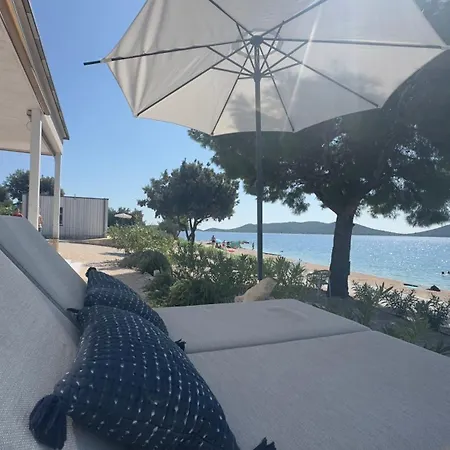 Buqez Eco - House 23 - Beachfront
