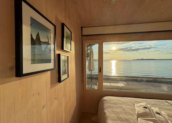Buqez Eco - House 23 - Beachfront * Drage